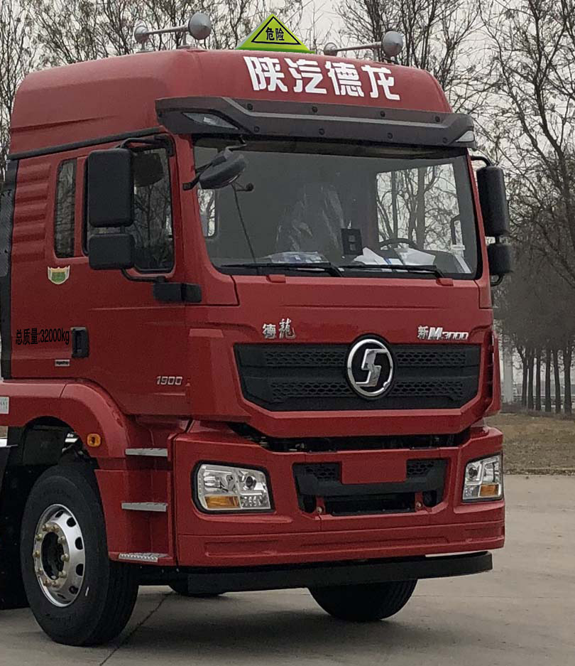 楚勝牌CSC5329GYYLS6型鋁合金運(yùn)油車